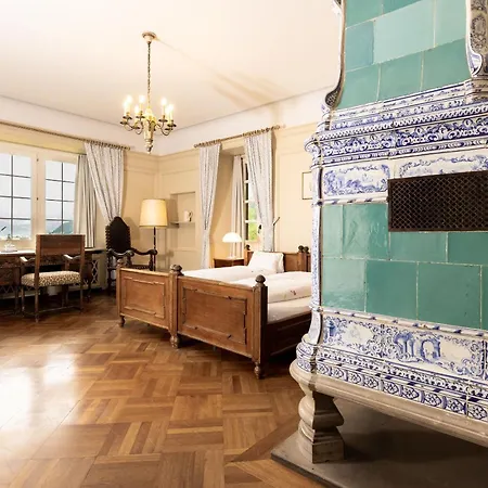 체사 스푸온다스 호텔 3*