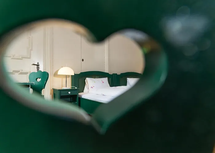 Chesa Spuondas מלון 3*