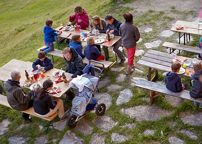 Chesa Spuondas מלון