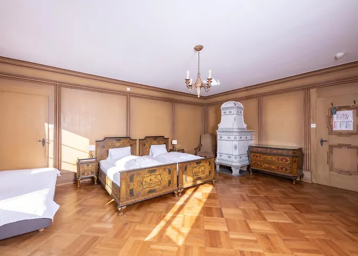 Chesa Spuondas Szálloda 3*