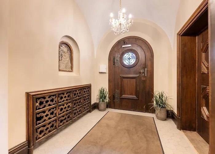 シェサ スプオンダス ホテル